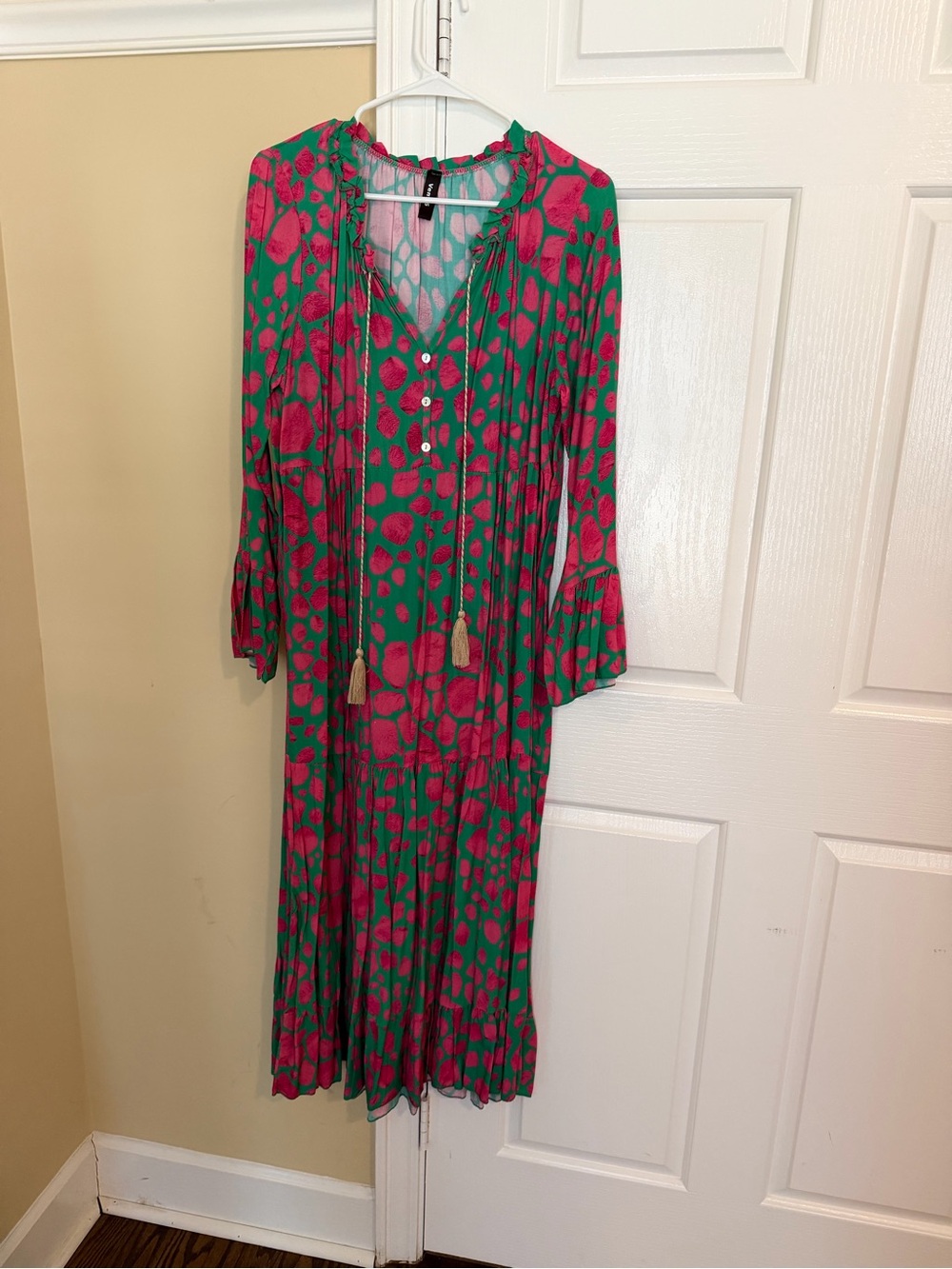 Venti6 Green & Pink Abstract Print Tiered Midi Dress Small Boutique